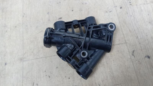 Термостат BMW 9844577 Термостат BMW 9844577 для авто Купить в Магазине