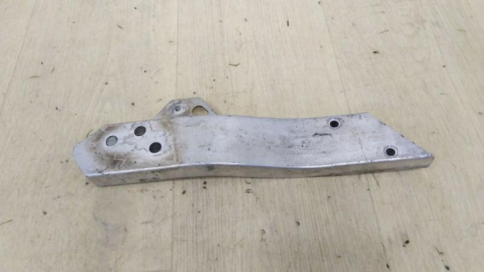 Кронштейн панели левый Mercedes-Benz A2136206300 Купить Кронштейн панели левый Mercedes-Benz A2136206300 в Магазине