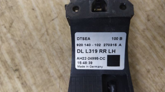 Купить Замок двери задней левой Land Rover 8X2A26413AD в Магазине
