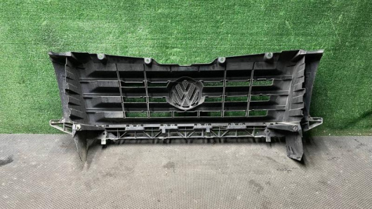 Решетка радиатора Volkswagen Crafter Купить Решетка радиатора Volkswagen Crafter в Магазине