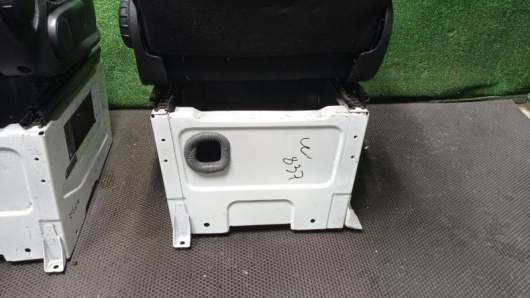 Сиденье переднее Mercedes-Benz Sprinter Купить Салон (комплект сидений) Mercedes-Benz Sprinter в Магазине