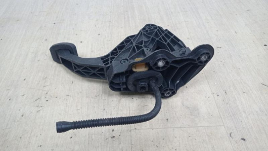 Купить Педаль сцепления Mercedes-Benz A9072900000 в Магазине