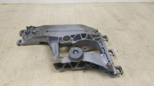 Балка под КПП Land Rover / Range Rover Velar Балка под КПП Land Rover / Range Rover Velar для авто купить в Магазине