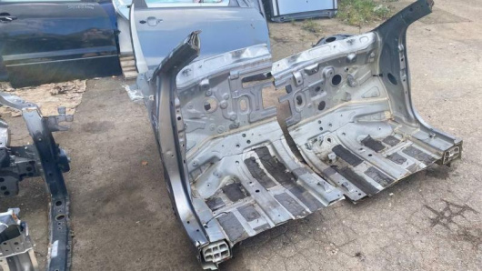 Лонжерон левый Kia EV6 Лонжерон левый Mercedes-Benz ML166 / W166 Купить в Магазине ssavto