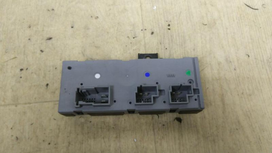 Блок аварийного вызова Mercedes-Benz A2979000022 Блок аварийного вызова Mercedes-Benz A2979000022 Купить в Магазине ssavto