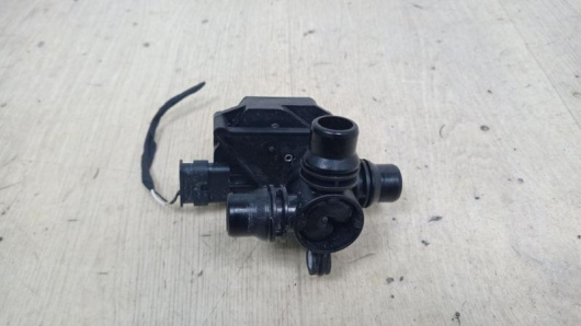 Фланец (тройник) системы охлаждения Mercedes-Benz A0009061313 Фланец (тройник) системы охлаждения Mercedes-Benz A0000061313 для авто Купить в Магазине