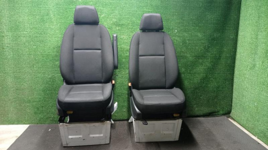 Сиденье переднее Mercedes-Benz Sprinter Купить Салон (комплект сидений) Mercedes-Benz Sprinter в Магазине