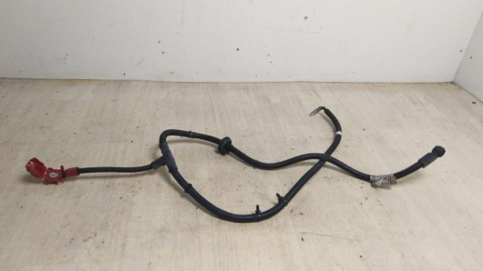 Клемма аккумулятора плюс Maserati 670174945 Клемма аккумулятора плюс Maserati 670174945 Купить в Магазине ssavto