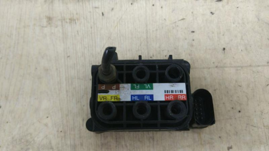 Блок клапанов пневмоподвески Mercedes-Benz A0993200058 Блок клапанов пневмоподвески Mercedes-Benz A0993200058 для авто Купить в Магазине