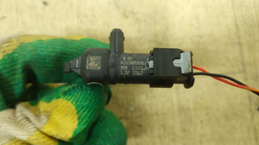 Датчик удара Mercedes-Benz A2239056103 Купить в Магазине ssavto