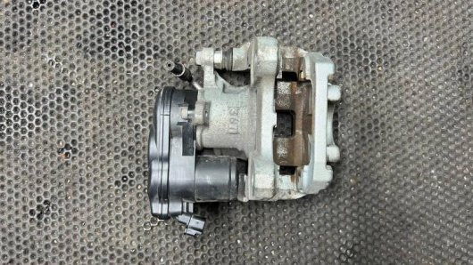 Суппорт задний левый Lexus 4631033010 Суппорт задний левый Lexus RX для авто Купить в Магазине