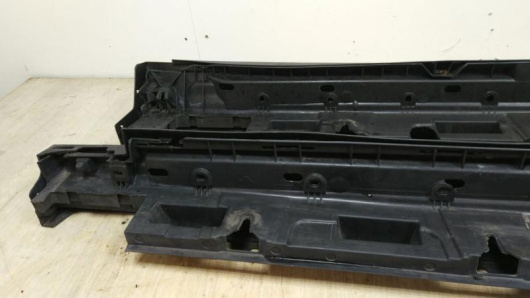 Купить Подножка Mercedes-Benz ML166 / W166 в Магазине