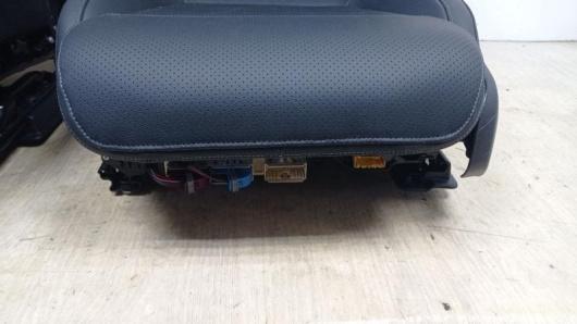 Купить Салон (комплект сидений) Mercedes-Benz GLC254 / X254 в Магазине