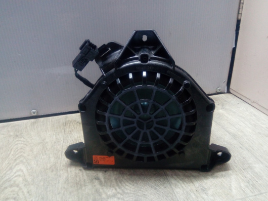 Сабвуфер Mercedes-Benz E207 / C207 Купить Сабвуфер Mercedes-Benz E207 / C207 в Магазине