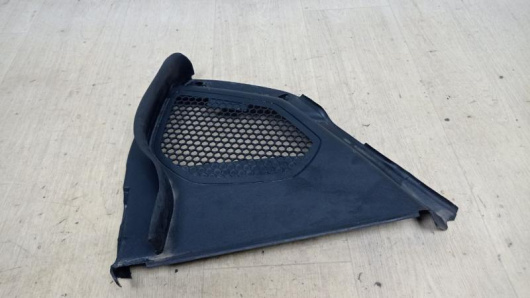 Купить Водосток капота левый Mercedes-Benz A2548300500 в Магазине