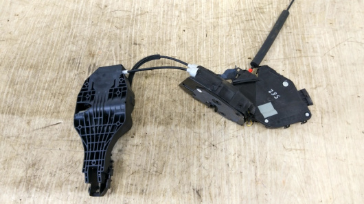 Купить Замок двери передней правой Land Rover / Discovery Sport / L550 в Магазине