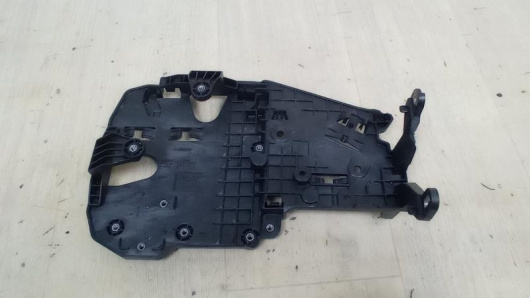 Кронштейн Mercedes-Benz A2065451000 Купить Кронштейн Mercedes-Benz A2065451000 в Магазине