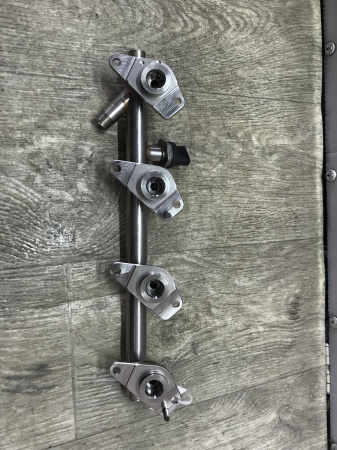 Датчик давления топлива Mercedes-Benz C205 / W205 для авто Купить в Магазине