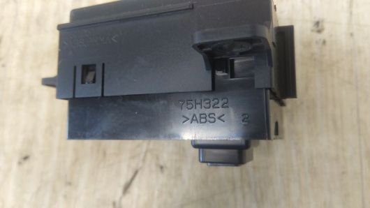 Купить Кнопка (выключатель) Lexus RX в Магазине