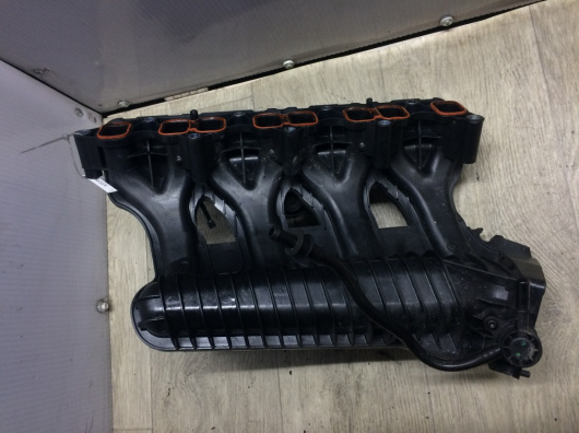 Купить Коллектор впускной Mercedes-Benz A2710903037 в Магазине