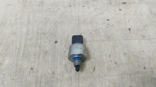 Датчик давления топлива Mercedes-Benz A6549051600 для авто Купить в Магазине