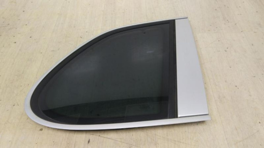 Купить Стекло кузовное боковое правое Porsche Cayenne в Магазине