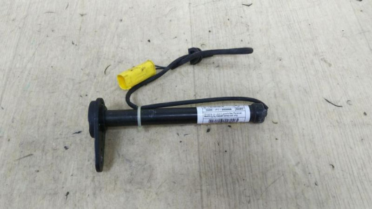 Автозапчасти в Магазине Пиропатрон петли капота Mercedes-Benz A2539060300