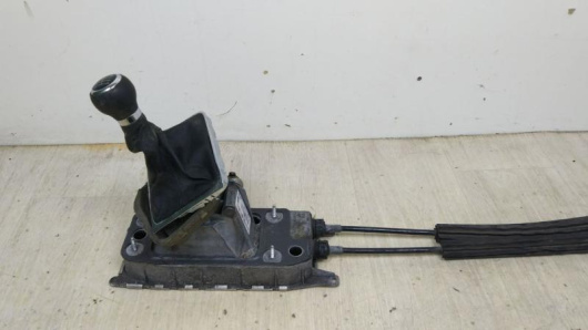 Кулиса Volkswagen 3C0711049P для авто купить в Магазине