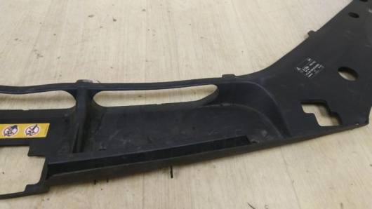 Накладка замка капота Mercedes-Benz Купить Накладка замка капота Mercedes-Benz в Магазине