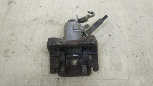 Суппорт задний правый Skoda Octavia Суппорт задний правый Skoda Octavia для авто Купить в Магазине