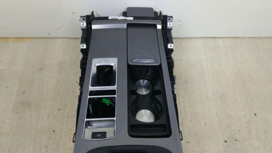 Купить Подлокотник Land Rover / Range Rover Sport в Магазине