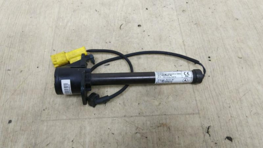 Автозапчасти в Магазине Пиропатрон петли капота Mercedes-Benz A1669060002