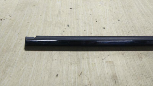 Молдинг стекла двери задней правой наружный Mercedes-Benz A2547301800 Купить Молдинг стекла двери задней правой наружный Mercedes-Benz A2547301800 в Магазине