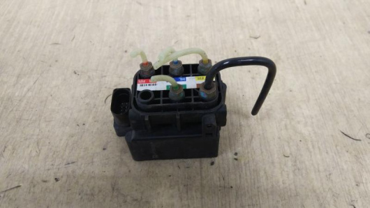 Блок клапанов пневмоподвески Mercedes-Benz A0993200058 для авто Купить в Магазине