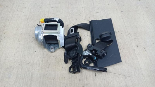 Автозапчасти в Магазине Ремень безопасности передний правый Mercedes-Benz A2068600802