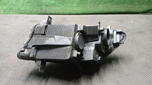 Фара правая Mercedes-Benz A9109060300 для авто Купить в Магазине