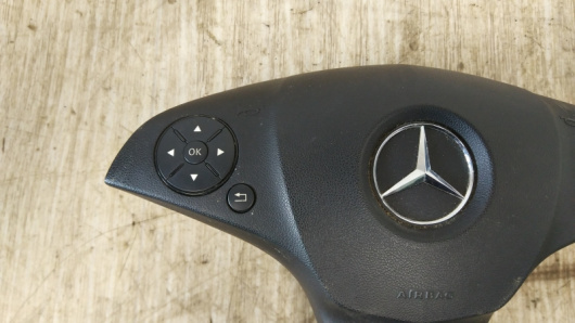 Автозапчасти в Магазине Подушка безопасности водителя Mercedes-Benz C204 / W204