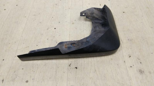 Брызговик правый Honda CR-V Купить Брызговик правый Honda CR-V в Магазине