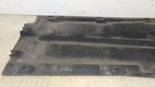 Купить Защита днища справа BMW 74850610 в Магазине