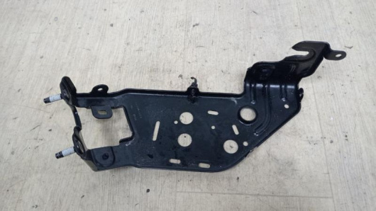 Кронштейн компрессора пневмоподвески Mercedes-Benz A2543202301 для авто Купить в Магазине