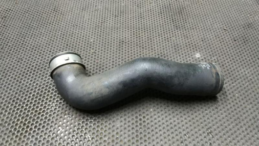 Патрубок интеркулера Mercedes-Benz A1645281482 Патрубок интеркулера Mercedes-Benz A1645281482 для авто Купить в Магазине