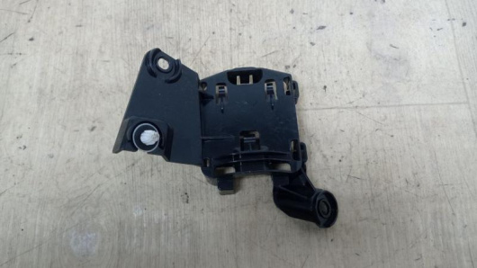 Купить Кронштейн крепления датчика мертвых зон Lexus 8816148020 в Магазине