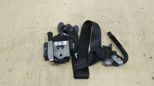 Автозапчасти в Магазине Ремень безопасности передний правый BMW 7343632