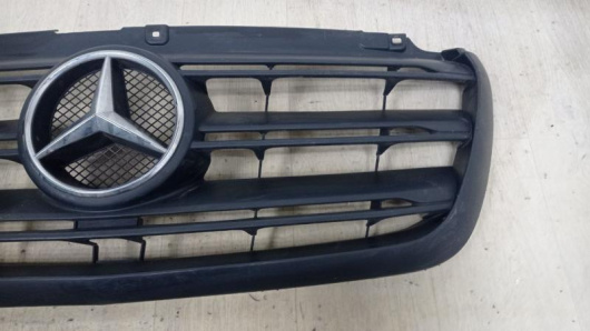 Купить Решетка радиатора Mercedes-Benz A9108852600 в Магазине