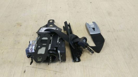 Автозапчасти в Магазине Ремень безопасности передний левый Mercedes-Benz S222 / W222 / V221