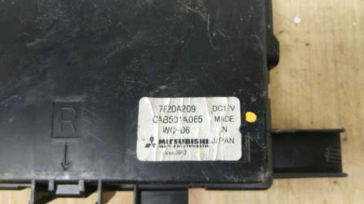 Блок управления печки/климат-контроля Mitsubishi 7820A209 Купить Блок управления печки/климат-контроля Mitsubishi 7820A209 в Магазине