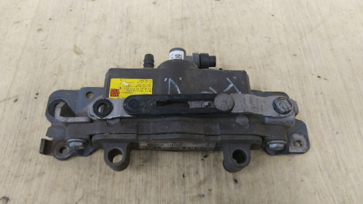 Пиропатрон петли капота правый BMW 7191050 Автозапчасти в Магазине Пиропатрон петли капота правый BMW 7191050