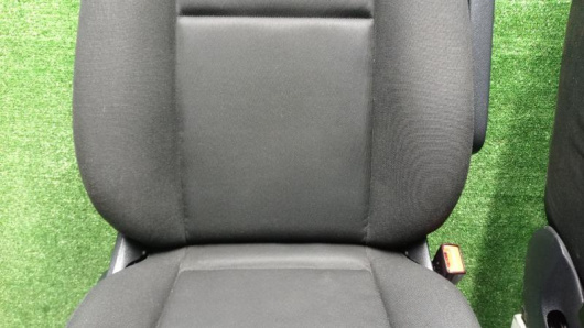 Сиденье переднее Mercedes-Benz Sprinter Купить Салон (комплект сидений) Mercedes-Benz Sprinter в Магазине