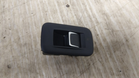 Кнопка стеклоподъемника заднего правого Lexus RX Купить в Магазине ssavto