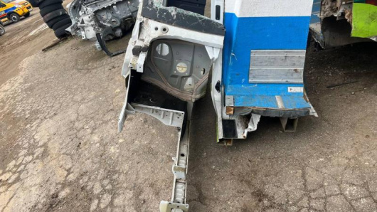 Четверть передняя правая Mercedes-Benz Sprinter Купить в Магазине ssavto